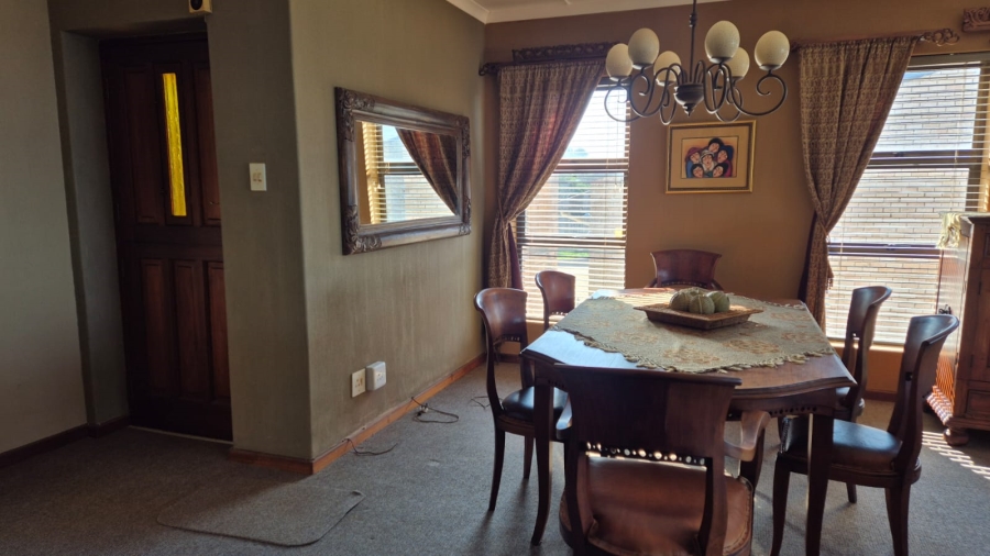 To Let 3 Bedroom Property for Rent in Wavecrest Eastern Cape